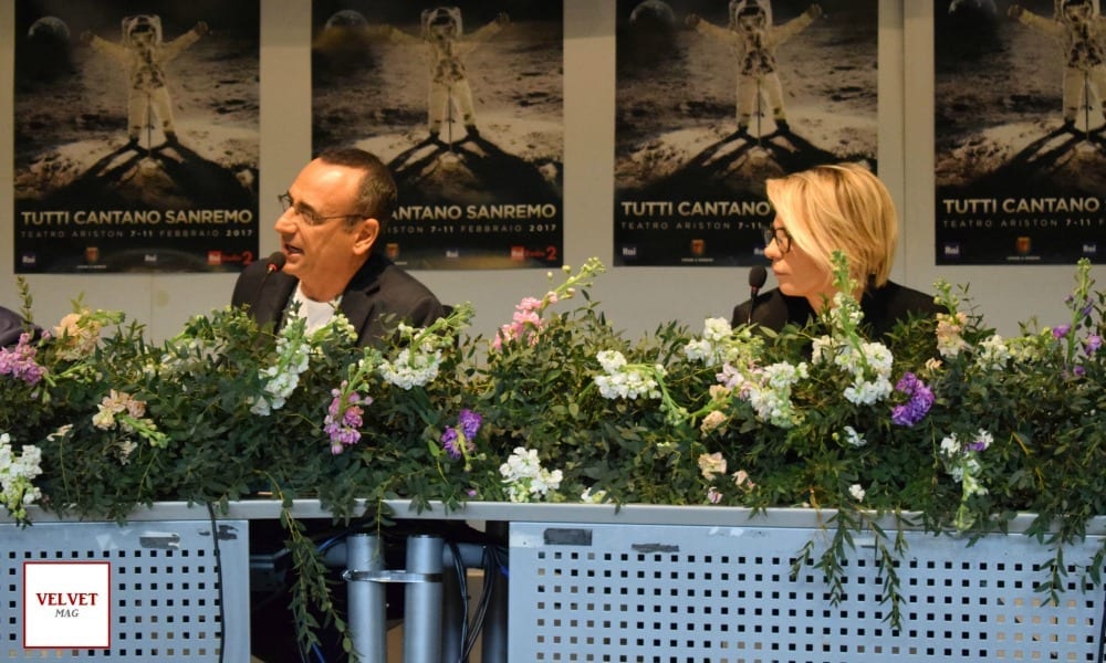 Sanremo 2017, le immagini di Carlo Conti e Maria De Filippi in sala stampa [FOTO]