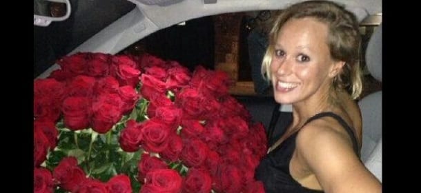 Federica Pellegrini rose rosse