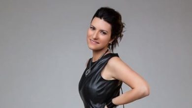 Laura Pausini e l'accappatoio in Perù: "Non ero nuda, mi sono vergognata"