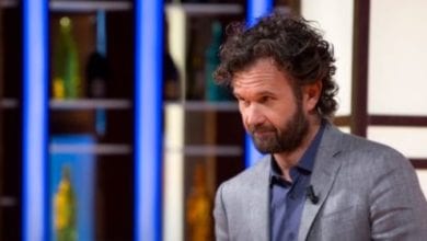 Carlo Cracco e l'aglio in camicia nell'Amatriciana: un intero paese si ribella