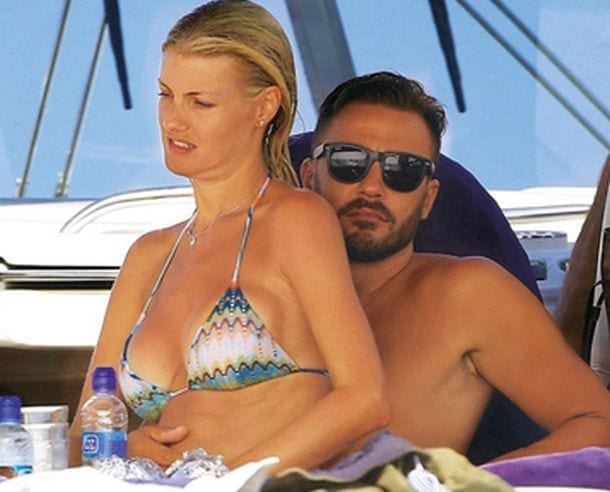 Fabio Cannavaro avvistato con una bionda misteriosa. E la moglie?