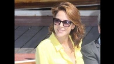 Claudia Gerini si sfoga: "Che schifo i taxi a Roma!". E volano insulti