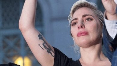 Lady Gaga parla finalmente della sua depressione e ammette: "Prendo farmaci"