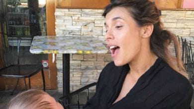 Elisabetta Canalis, i primi passi della figlia Skyler Eva [VIDEO]