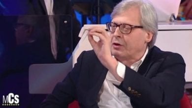 Vittorio Sgarbi offende la comunità LGBT in tv. La bufera sui social per le sue parole