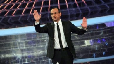 Sanremo 2017, Carlo Conti annuncia le vallette a Edicola Fiore? [VIDEO]