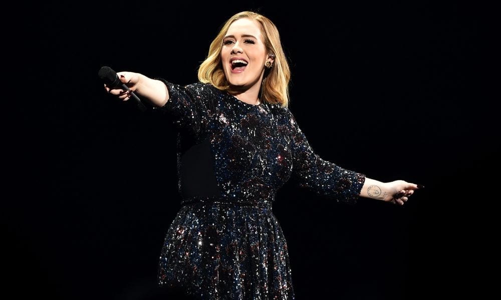 Adele, "Sono tuo padre": la dichiarazione shock di un cantante turco