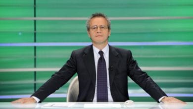 Mentana contro Grillo: "Prepara il tuo avvocato"