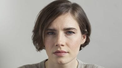 Amanda Knox: "La verità sui miei rapporti lesbo in carcere"