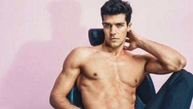 Roberto Bolle: cena romantica a Milano, è solo un amico? [FOTO]