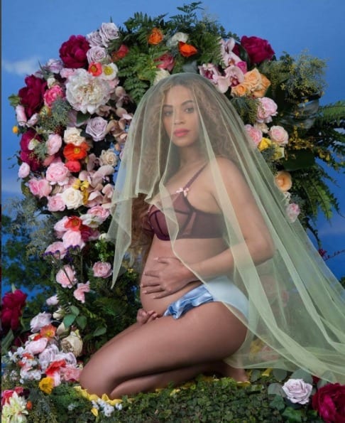 Beyoncé è incinta, ecco l'annuncio ai suoi follower [FOTO] 