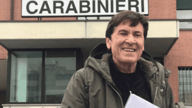 Gianni Morandi perde il portafoglio: "Speriamo di non perdere la testa" [VIDEO]