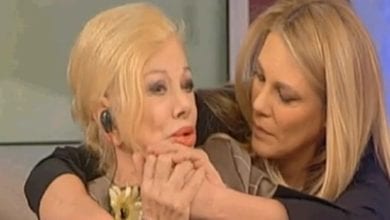 Sandra Milo piange in diretta tv a causa dell'imitazione di Virginia Raffaele [VIDEO]