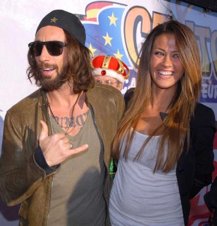 Vittorio Brumotti e Giorgia Palmas vacanze separate: aria di crisi?