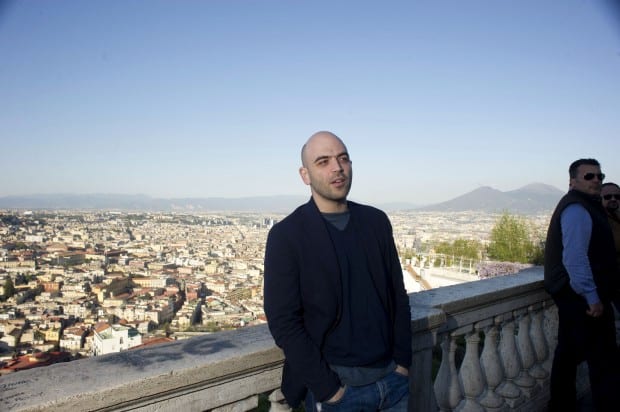 Polemica Roberto Saviano: "C'è gente a Napoli che mi sputa addosso" 