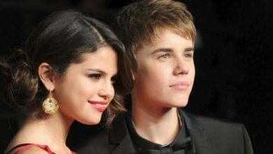 Il bacio tra Selena Gomez e Justin Bieber: è tornato l'amore? [FOTO]