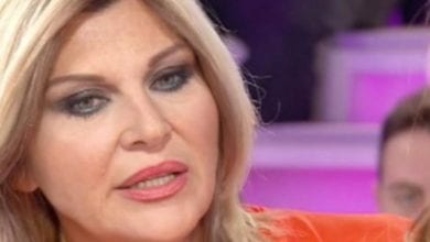 Nadia Rinaldi mette like a commenti contro Barbara D'Urso ed Eva Henger: "Fa proprio pena"