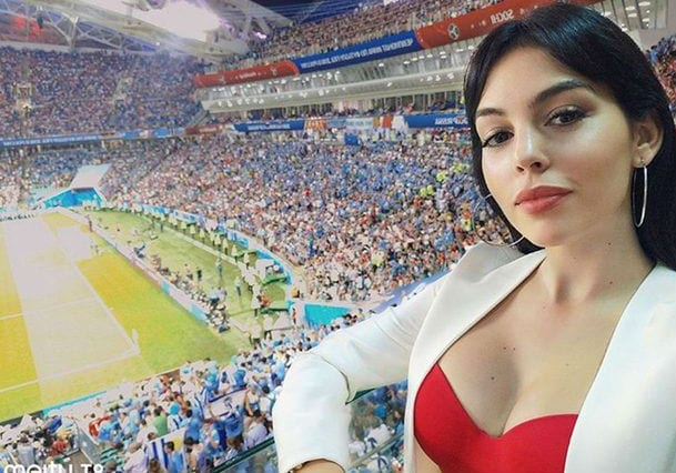 Georgina Rodriguez bacio hot