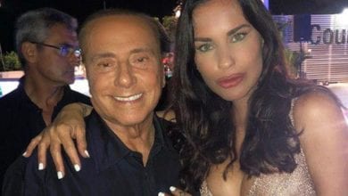 Antonella Mosetti e Silvio Berlusconi, esplodono le critiche