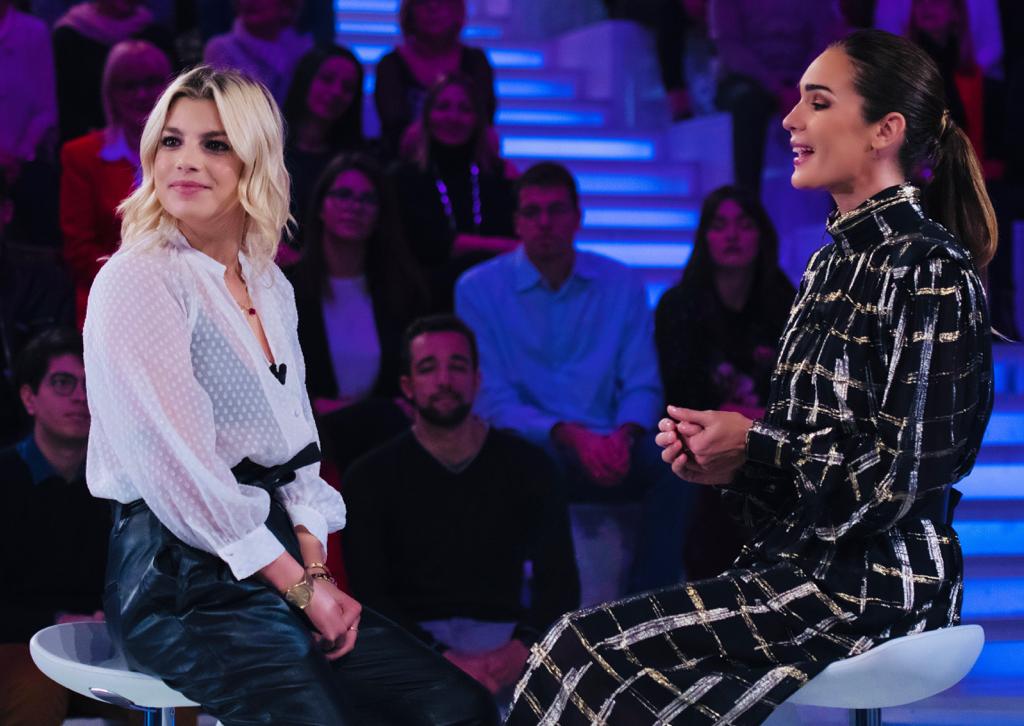 Emma Marrone si confessa a Verissimo: "Se dovesse arrivare un uomo meraviglioso sono qui che lo aspetto" [ANTICIPAZIONI]