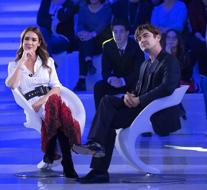 Riccardo Scamarcio a Verissimo: "Con Valeria Golino è finita, ma chi lo sa...nella vita non ci si lascia mai..." [ANTICIPAZIONI]