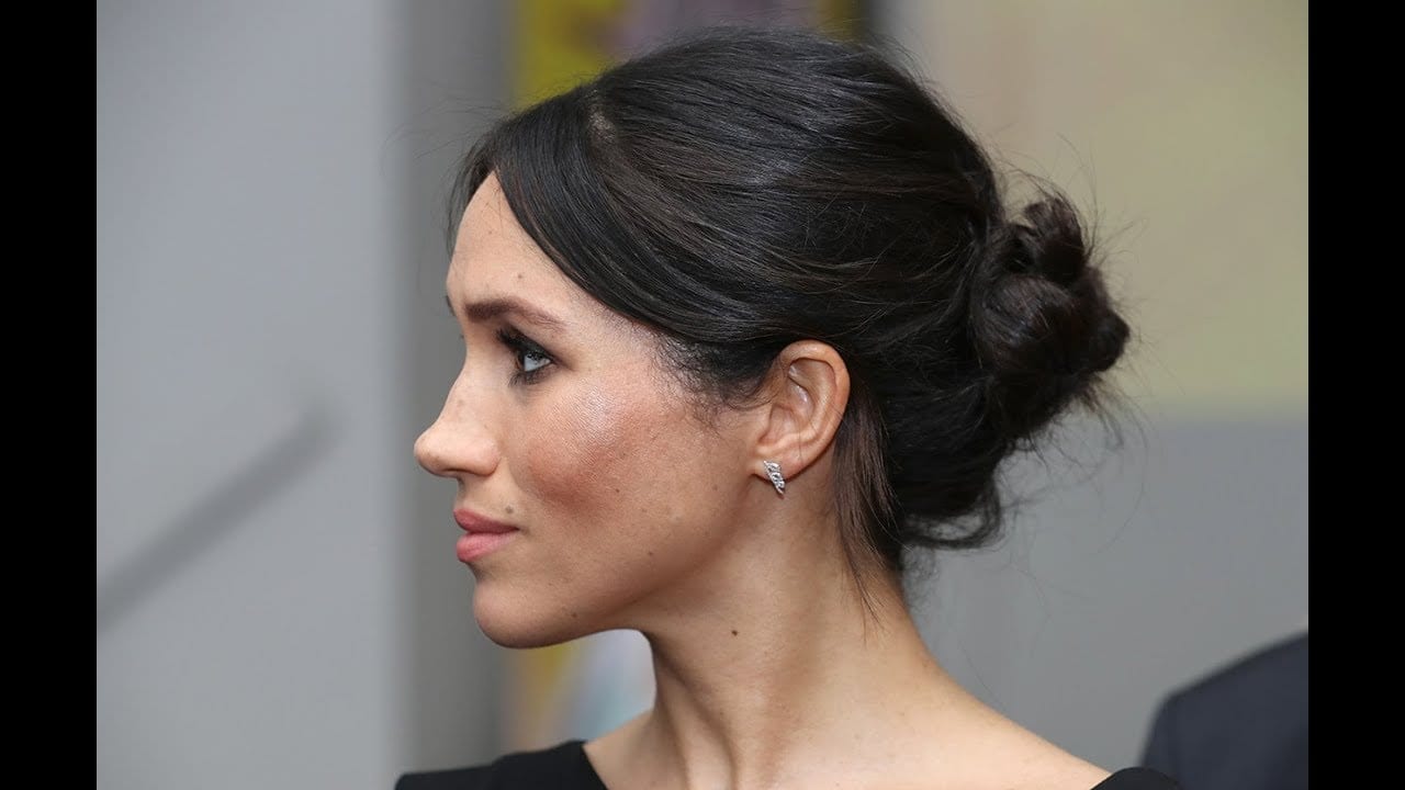 Meghan Markle, capelli bianchi: ecco il suo segreto per 