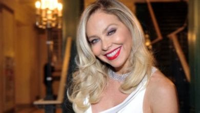 Ornella Muti, bacio bollente con la figlia [VIDEO]