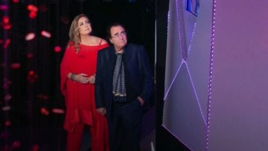 Al Bano a C'é Posta Per Te: inciampa dalle scale e nessuno lo nota VIDEO