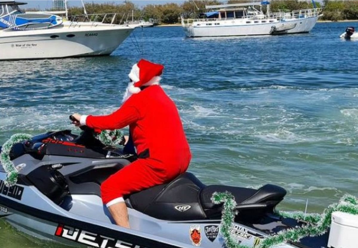 Babbo Natale moto acqua