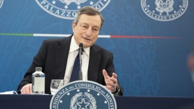 Mario Draghi conferenza stampa riaperture fine aprile