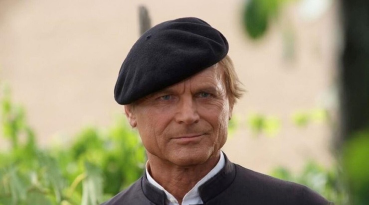 Terence Hill in "Don Matteo"