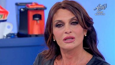 Paola Ruocco nello studio di Uomini e Donne (screenshot WittyTv) - Velvetgossip