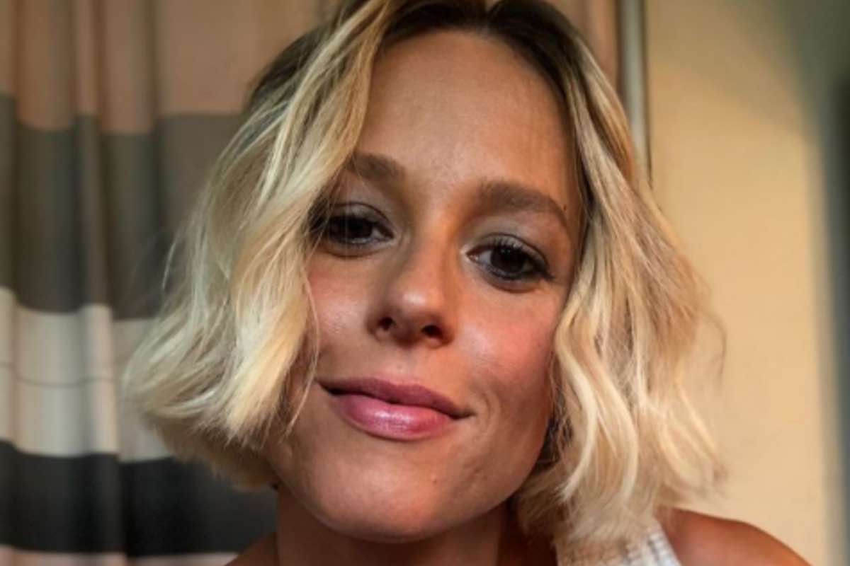 Federica Pellegrini vacanze con il suo amore a quattro zampe ...