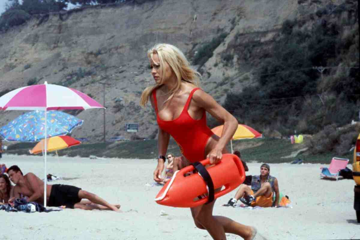 Pamela Anderson costume Baywatch