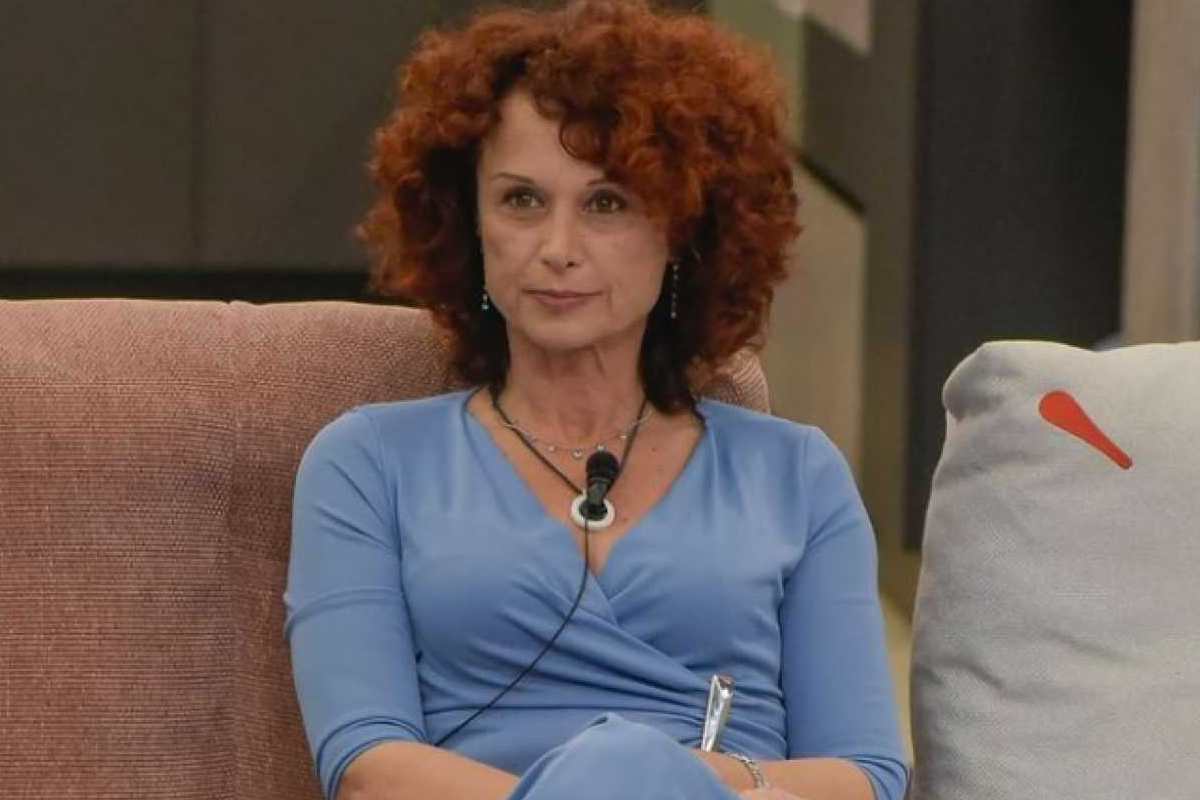 Grande Fratello, Beatrice Luzzi nuova opinionista? Un celebre volto tv insorge